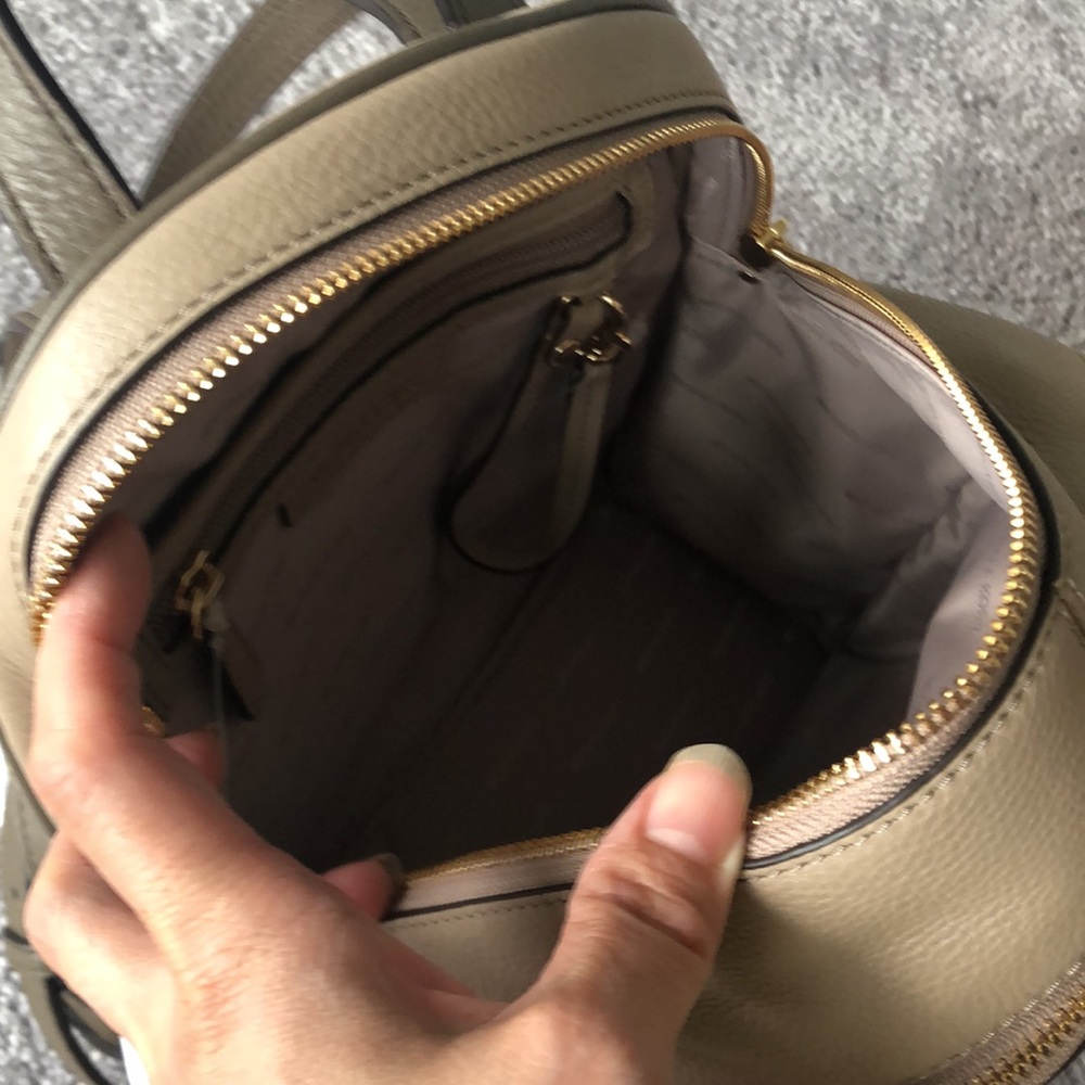 Michael Kors backpack - Picture 7 of 12